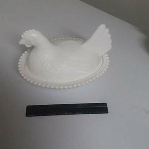 Chicken on nest vintage